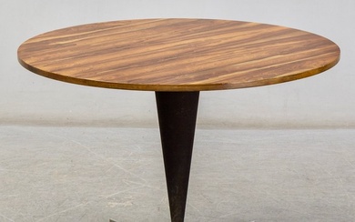 Frem Røjle - Verner Panton - Table (1) - Cone Table - Rosewood