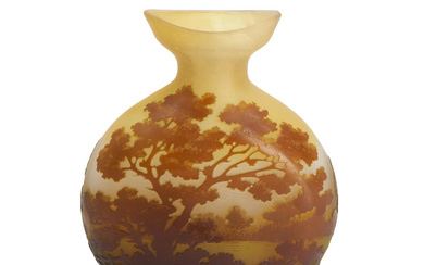 GALLE CAMEO GLASS LANDSCAPE VASE, France, early 20th century, cameo...