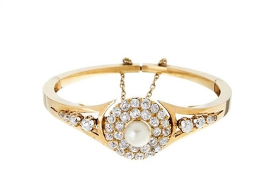Gold slave bracelet with diamonds and pearl