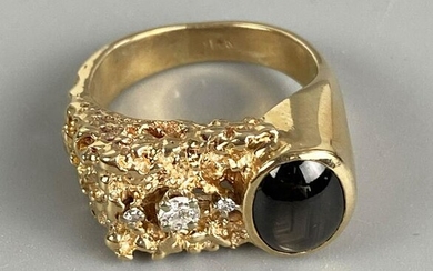 Interesting 14k Gold Star Sapphire & Diamond Ring