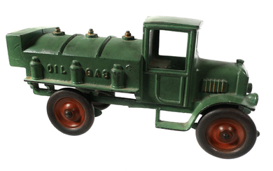 KENTON Cast Iron Oil and Gas Delivery Toy Truck