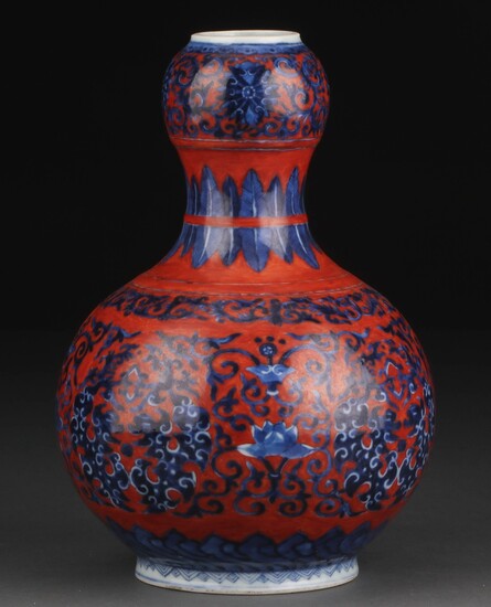 Kinesisk vase af porcelæn, ant. 1900-tallet