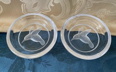 LALIQUE STYLE FROSTED HUMMINGBIRD TRINKET TRAYS X2