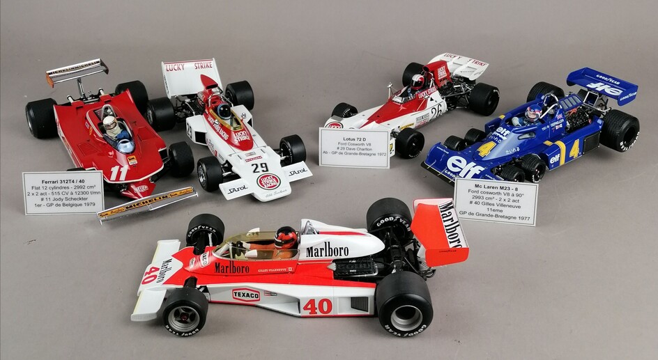 LOT de 5 véhicules F1 échelle 1/18, différents modèles dont Ferrari, Lotus et McLaren de...
