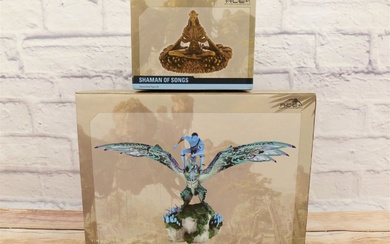Lot of 2 Avatar Collectible Figurines