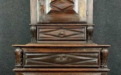 Nice cabinet with Louis XIII withdrawal in natural wood - Wood - 17th century