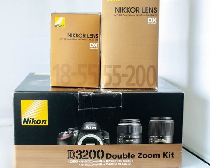 Nikon D3200 + AF-s 18-55 + AF-S 55-200