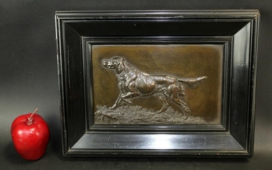 Oscar Pflug bronze hunting dog plaque
