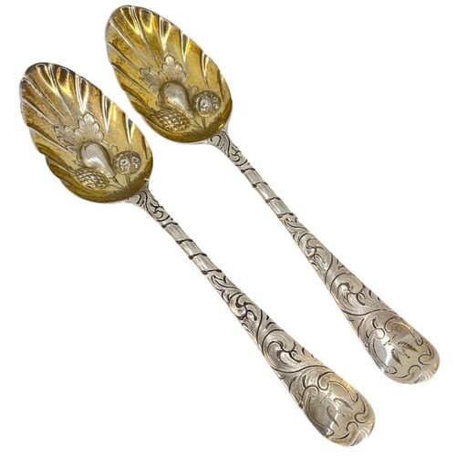 Pair Decorative Berry Spoons. 129 g. London 1760, 'WT'