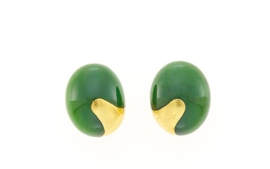 Pair of Nephrite and Gold Earclips