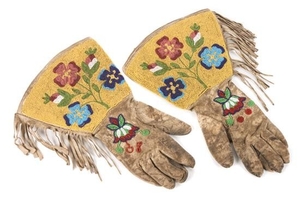 Pair of Plateau Area Beaded Gauntlets