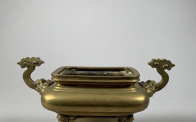 Perfume vase - Bronze - China - Qing Dynasty (1644-1911)