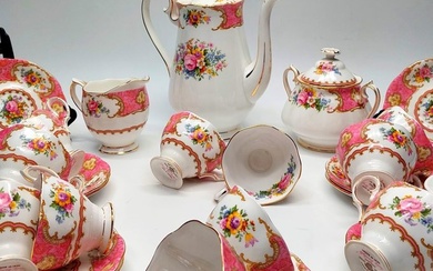 Royal Albert - Bone China England - Coffee set for 12 (27) - Old Country Roses - Enamel, Gold, Porcelain