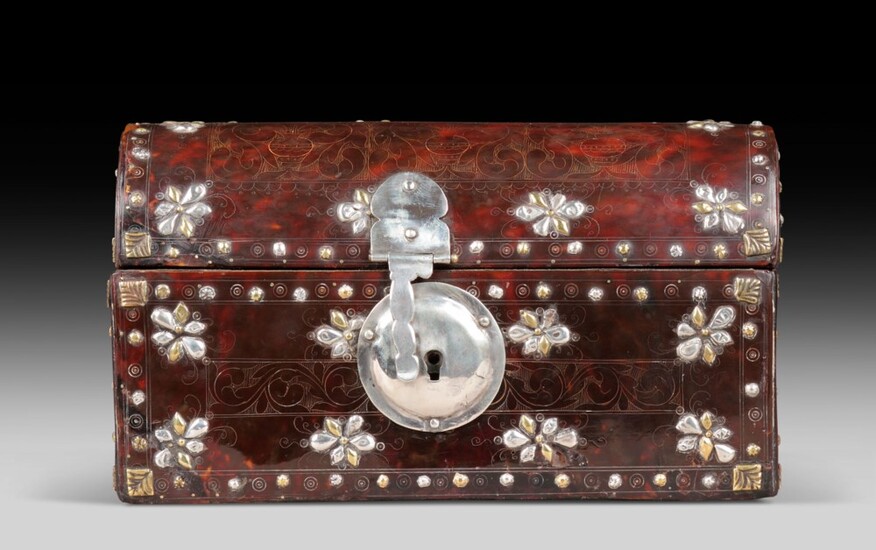 SPANISH COLONIAL, PROBABLY MEXICO, EARLY 17TH CENTURY, A domed casket