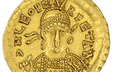 Solidus 457/474 Constantinopel, 2. Offizin. Brb. v.v. mit Helm/VICTORIA AVGGG...