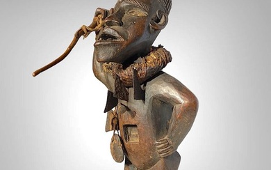 Statuette - Exceptionnelle statuette Bakong - DR Congo