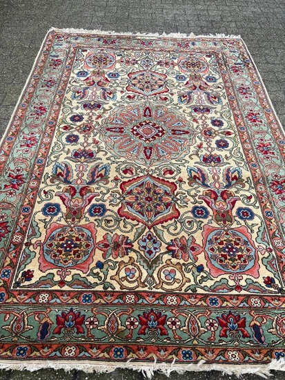 Tabriz - Carpet - 282 cm - 186 cm
