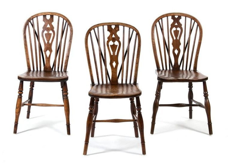 Three English Brace-Back Windsor Side Chairs Height 35