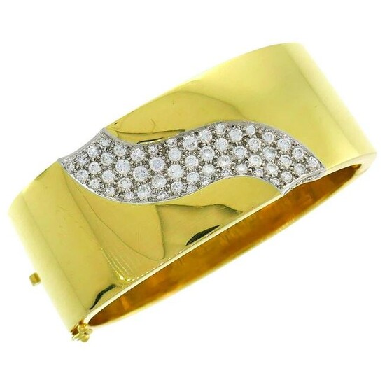 Trabert & Hoeffer Diamond Gold Bangle Bracelet