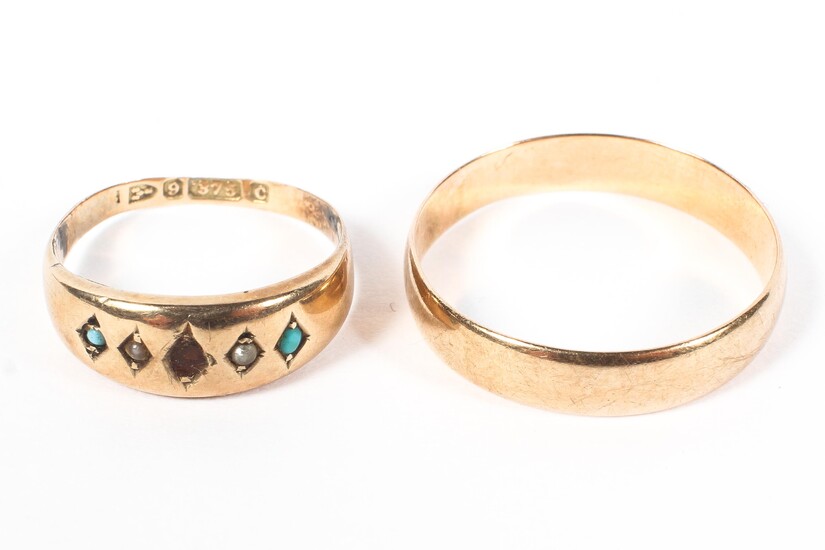Two 9ct gold bands one set with turquoise and split pearl