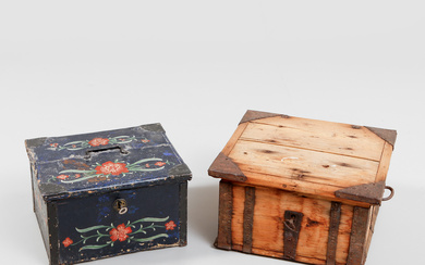 Two wooden caskets, 17th/19th century.