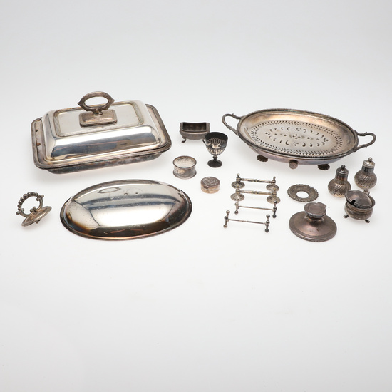 VARIOUS SILVER & SILVER PLATED ITEMS.