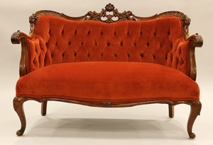 VICTORIAN HAND CARVED MAHOGANY SETTEE 35 48 26