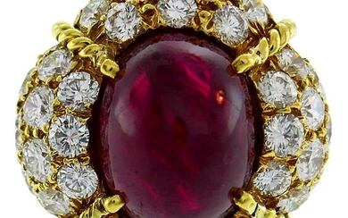 Van Cleef & Arpels Burmese Ruby Diamond Gold Ring, 1985