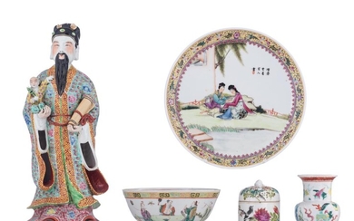 Various Chinese porcelain items, 19thC/Republic period, tallest item...