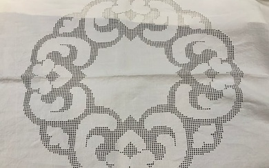 Vtg Crochet Linen Tablecloth