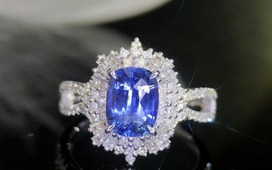 18K White Gold 2.05 ctw Sapphire & Diamond Ring