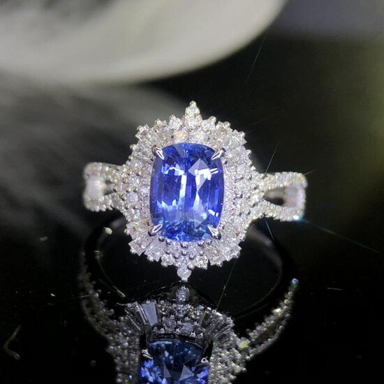 18K White Gold 2.05 ctw Sapphire & Diamond Ring