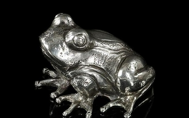 A Buccellati Sterling Silver Frog.
