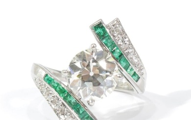 2.66 ct Diamond & Emerald Ring