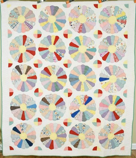 30's Dresden Plate Pinwheel Quilt