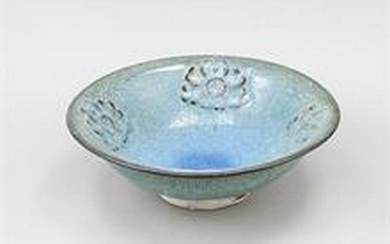 Bowl, China / Japan ?, 19/20th C. Wide, conical base