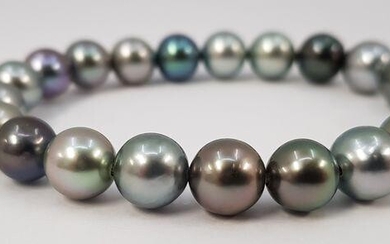 8.5x10mm Shimmering Round Tahitian Pearls - Bracelet