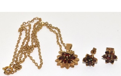 9ct gold Garnet flower cluster pendant necklace and earrings...