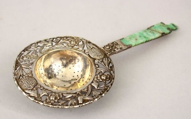 A 19TH CENTURY CHINESE JADITE AND SOLID SILVER TEA