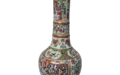 A FINE CHINESE QING DYNASTY PORCELAIN CANTONESE EXPORT FAMIL...