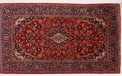 A GOOD KASHAN RUG, first half of 20th Century red