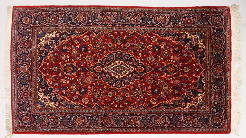 A GOOD KASHAN RUG, first half of 20th Century red