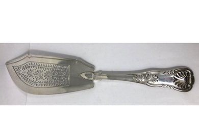 A George III silver fiddle and shell pattern fish slice, Lon...