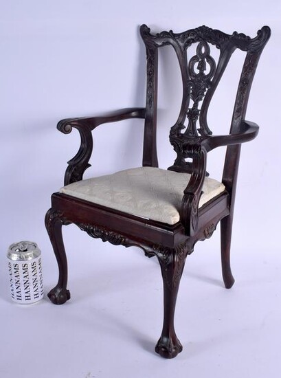 A LOVELY EDWARDIAN MAHOGANY CHILDS DOLL CHAIR modelled