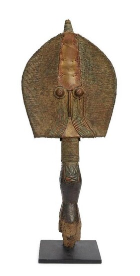 A Mahongwe Betwe reliquary figure, Gabon, 20th...