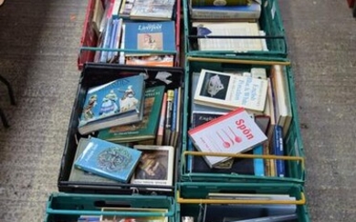 A huge quantity of art and antique reference books