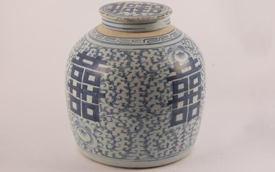 A large Chinese blue and white ginger jar, 19th century