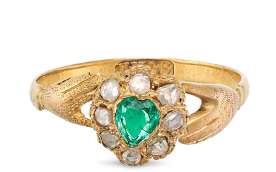 AN ANTIQUE EMERALD AND DIAMOND FEDE RING in yellow ...