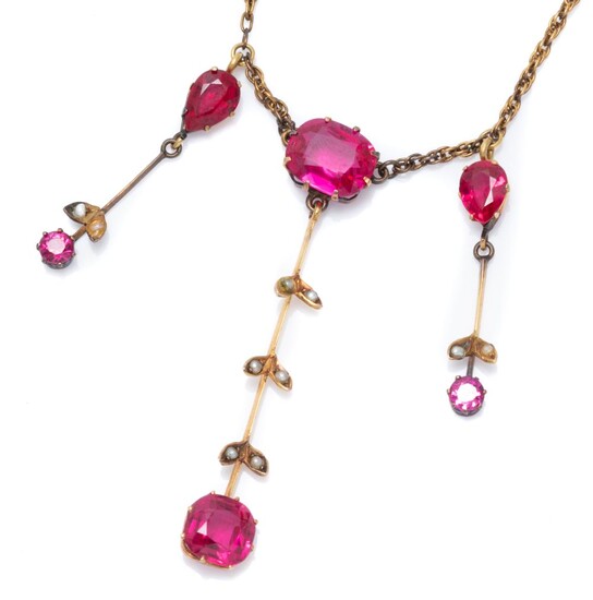 AN EDWARDIAN GEMSET GILT NECKLACE; featuring 3 bar drops, 55 & 30mm set with round, cushion, pear and oval cut synthetic rubies and...