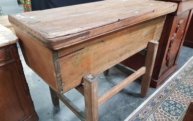 Antique Pine Dough Bin, of tapering form, with loose cover